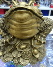Жаба богатства (трехлапая жаба) фен-шуй из бронзы (9х12 см)